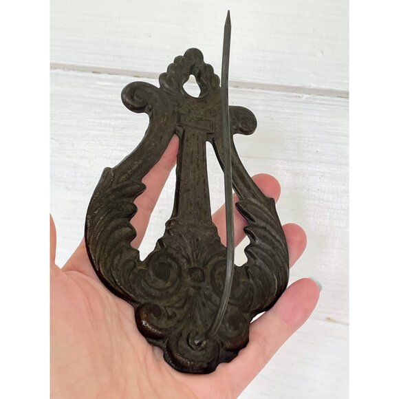 Antique Cast Iron Lyre Shape Paper/bill/ receipt Spike Wall Hanging - Picture 3 of 12